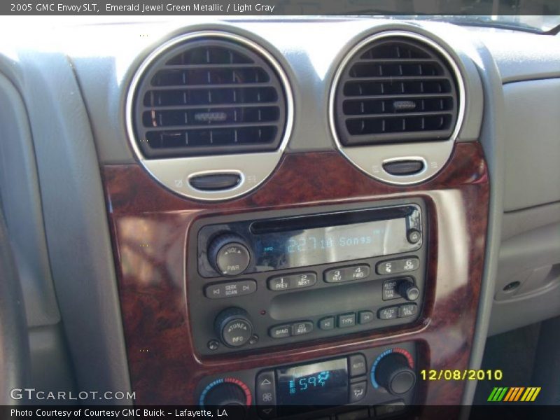 Emerald Jewel Green Metallic / Light Gray 2005 GMC Envoy SLT