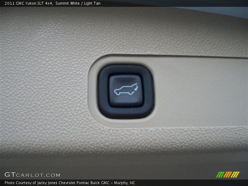 Summit White / Light Tan 2011 GMC Yukon SLT 4x4