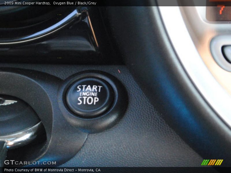 Oxygen Blue / Black/Grey 2009 Mini Cooper Hardtop