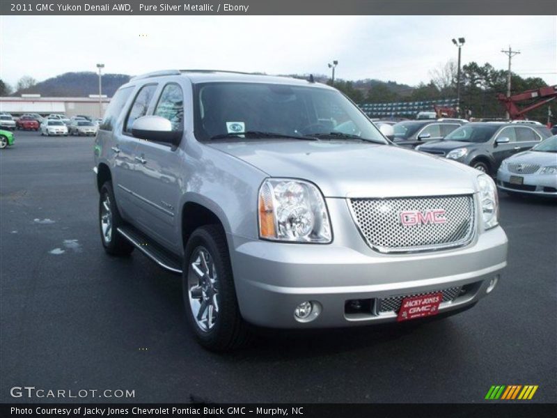  2011 Yukon Denali AWD Pure Silver Metallic