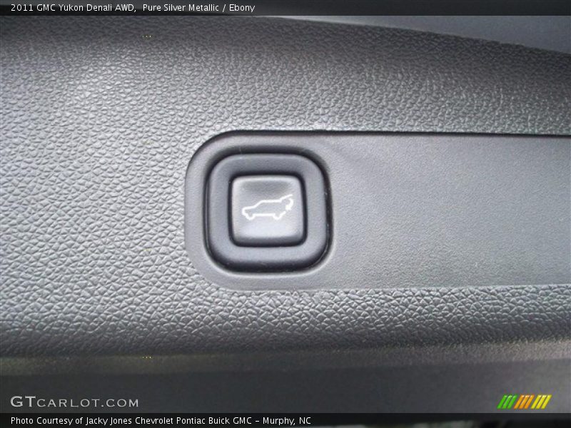 Pure Silver Metallic / Ebony 2011 GMC Yukon Denali AWD