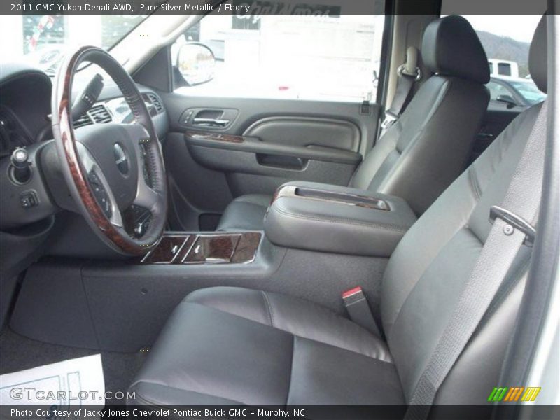  2011 Yukon Denali AWD Ebony Interior