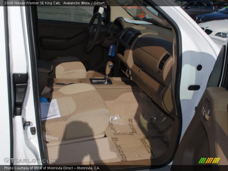 Avalanche White / Desert 2006 Nissan Frontier SE King Cab