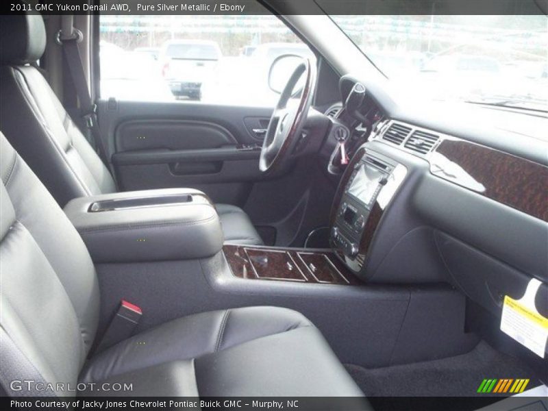 Dashboard of 2011 Yukon Denali AWD