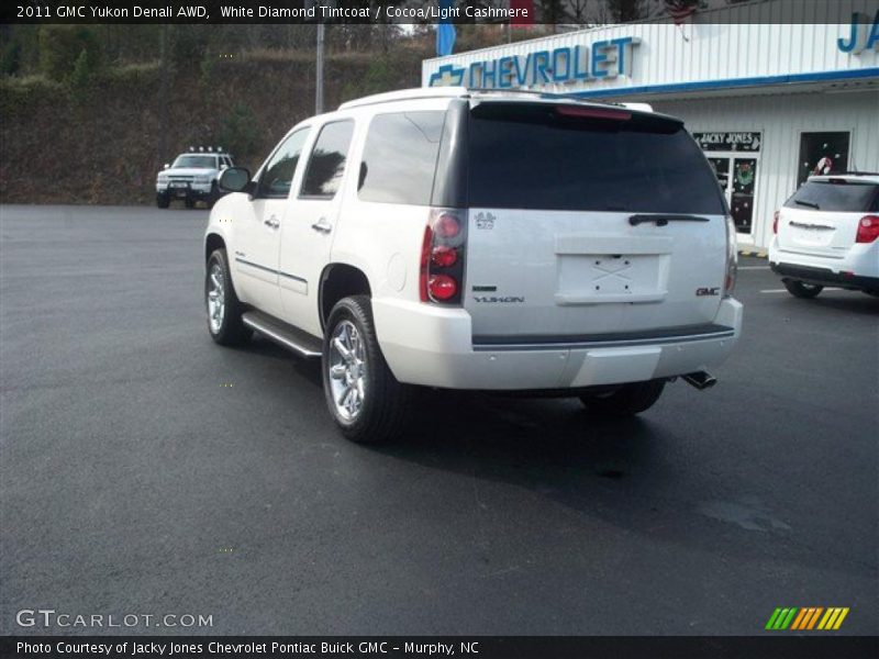 White Diamond Tintcoat / Cocoa/Light Cashmere 2011 GMC Yukon Denali AWD