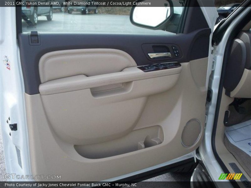 White Diamond Tintcoat / Cocoa/Light Cashmere 2011 GMC Yukon Denali AWD