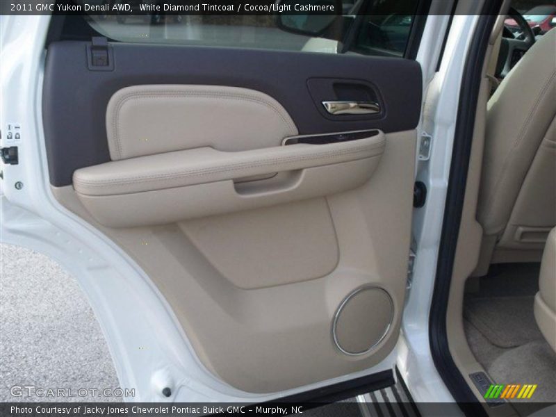 White Diamond Tintcoat / Cocoa/Light Cashmere 2011 GMC Yukon Denali AWD