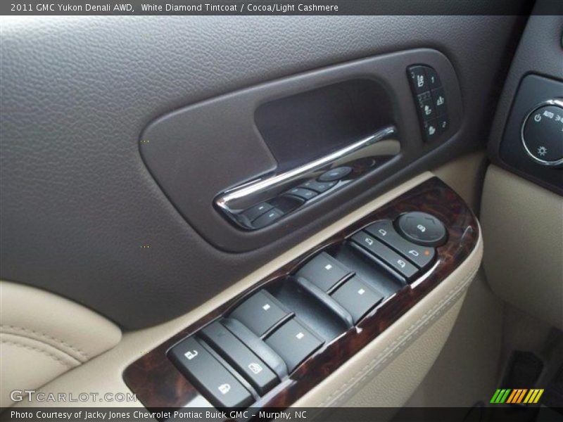 White Diamond Tintcoat / Cocoa/Light Cashmere 2011 GMC Yukon Denali AWD