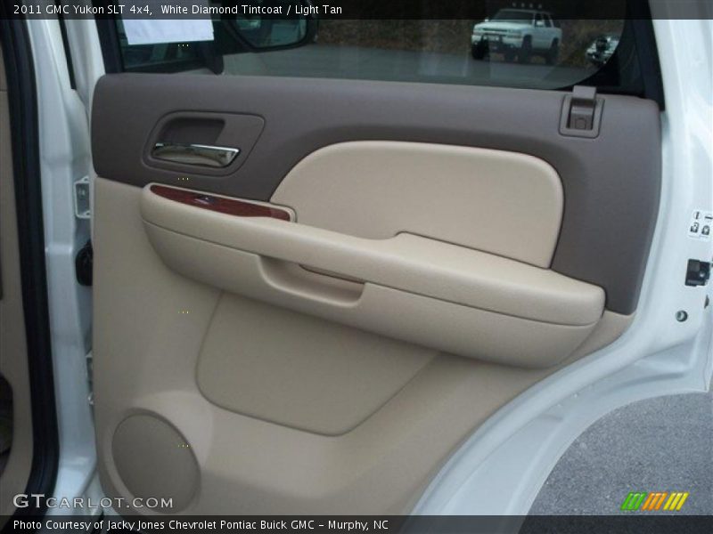 White Diamond Tintcoat / Light Tan 2011 GMC Yukon SLT 4x4
