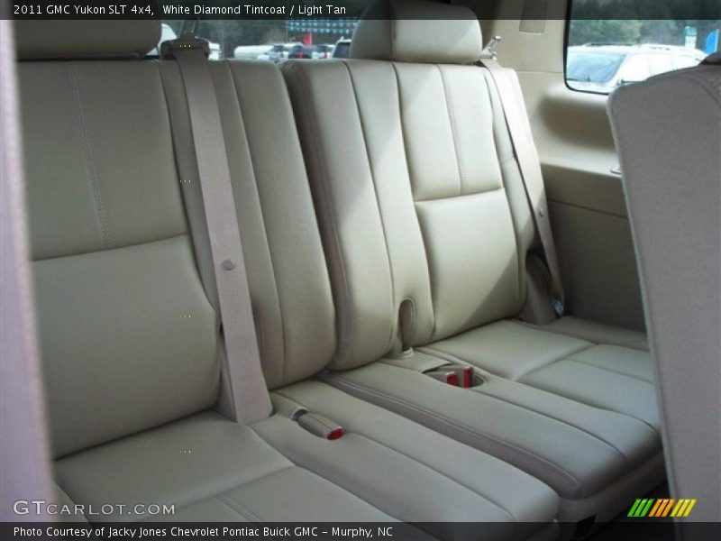 White Diamond Tintcoat / Light Tan 2011 GMC Yukon SLT 4x4