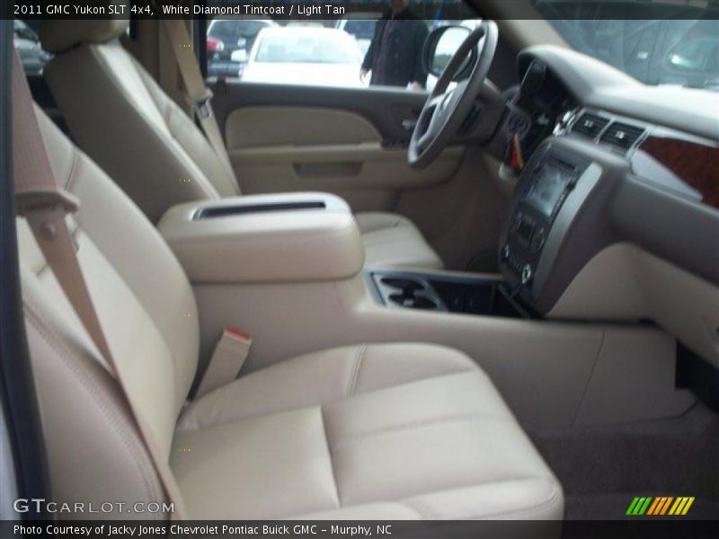 White Diamond Tintcoat / Light Tan 2011 GMC Yukon SLT 4x4