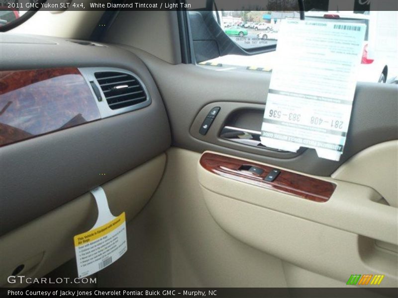 White Diamond Tintcoat / Light Tan 2011 GMC Yukon SLT 4x4