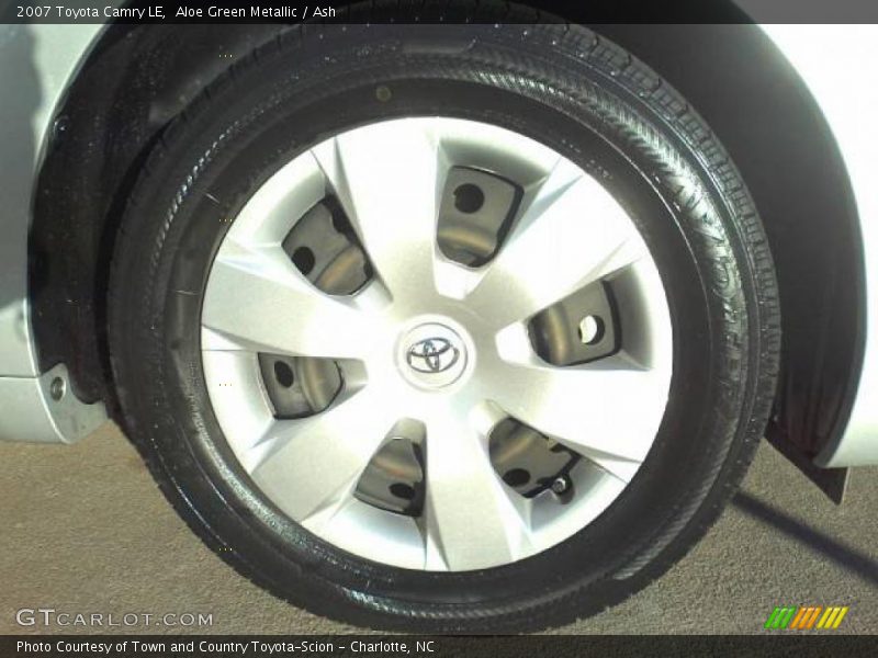 Aloe Green Metallic / Ash 2007 Toyota Camry LE