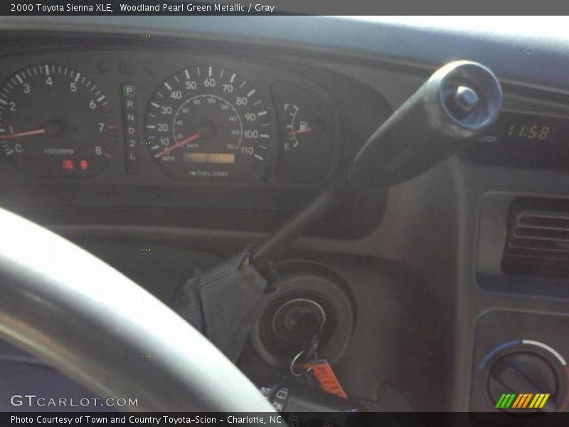 Woodland Pearl Green Metallic / Gray 2000 Toyota Sienna XLE