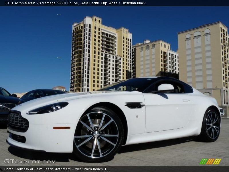 Asia Pacific Cup White / Obsidian Black 2011 Aston Martin V8 Vantage N420 Coupe