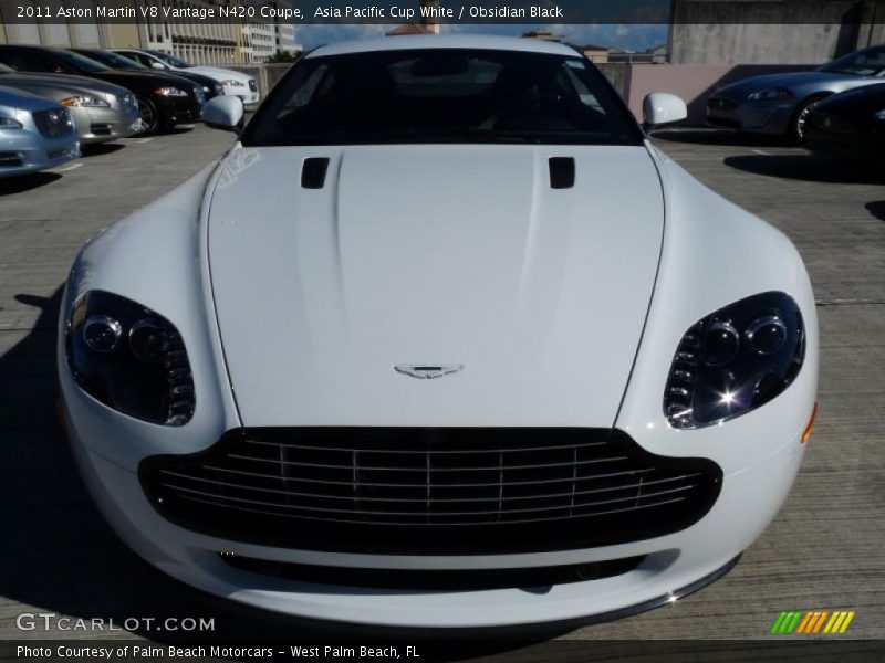 Asia Pacific Cup White / Obsidian Black 2011 Aston Martin V8 Vantage N420 Coupe