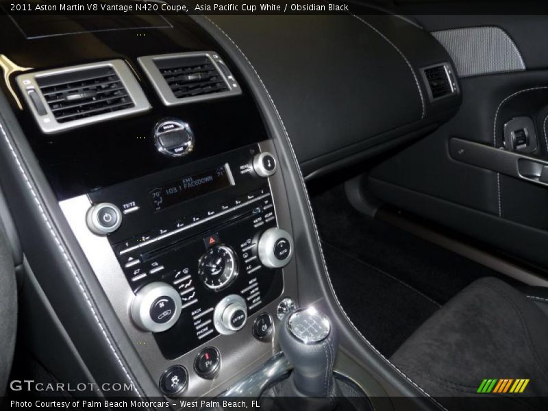 Controls of 2011 V8 Vantage N420 Coupe