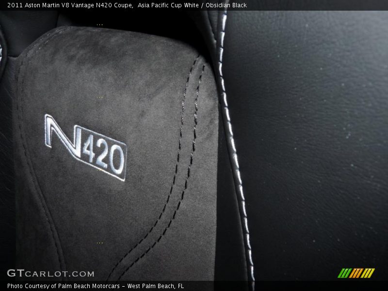  2011 V8 Vantage N420 Coupe Logo