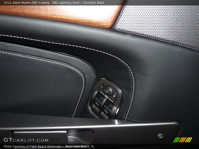 Controls of 2011 DB9 Volante