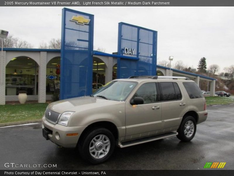 Light French Silk Metallic / Medium Dark Parchment 2005 Mercury Mountaineer V8 Premier AWD