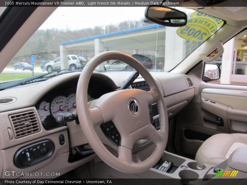 Light French Silk Metallic / Medium Dark Parchment 2005 Mercury Mountaineer V8 Premier AWD