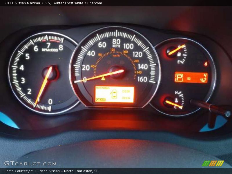 Winter Frost White / Charcoal 2011 Nissan Maxima 3.5 S