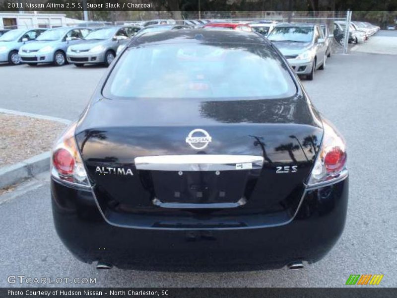 Super Black / Charcoal 2011 Nissan Altima 2.5 S