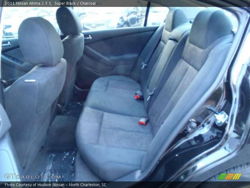 Super Black / Charcoal 2011 Nissan Altima 2.5 S