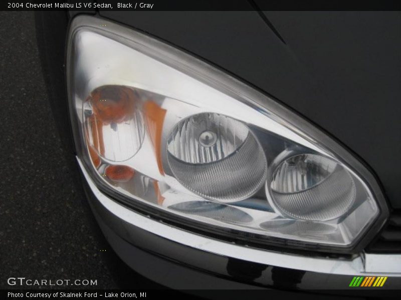 Black / Gray 2004 Chevrolet Malibu LS V6 Sedan