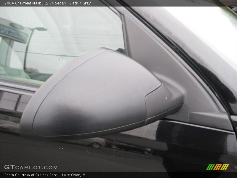 Black / Gray 2004 Chevrolet Malibu LS V6 Sedan
