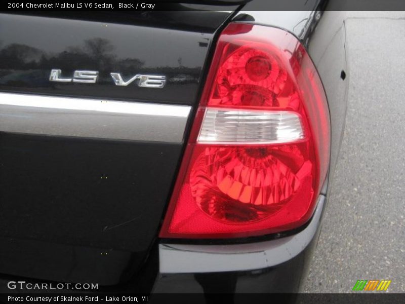  2004 Malibu LS V6 Sedan Logo