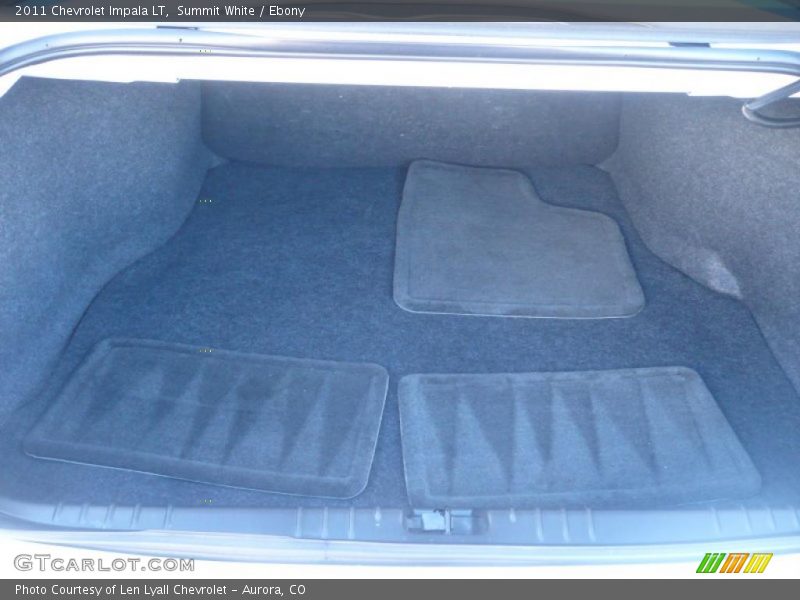 Summit White / Ebony 2011 Chevrolet Impala LT