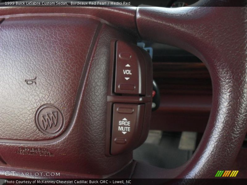 Controls of 1999 LeSabre Custom Sedan