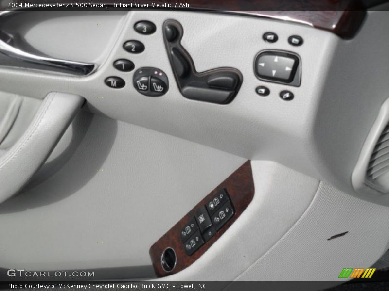 Controls of 2004 S 500 Sedan