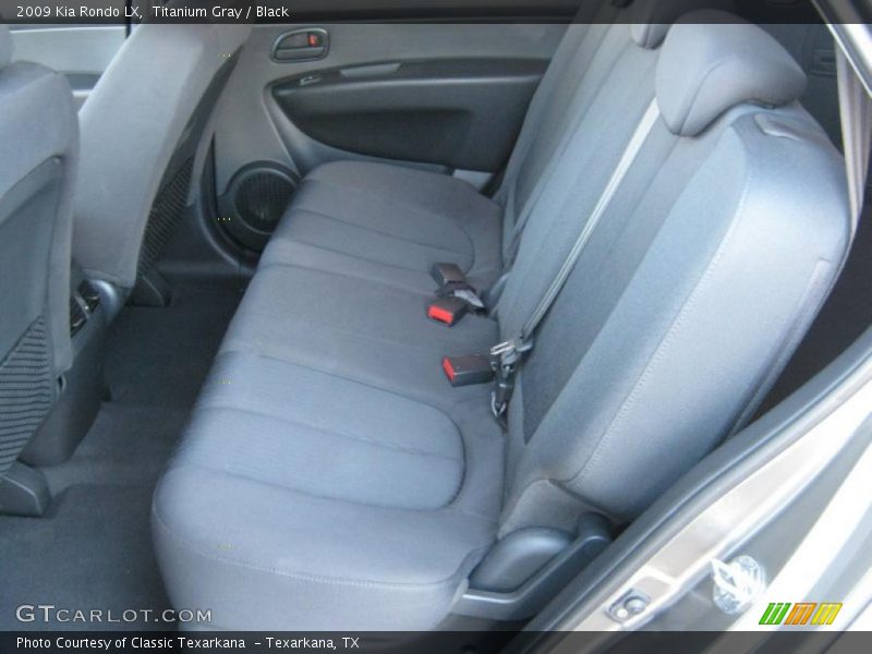 Titanium Gray / Black 2009 Kia Rondo LX