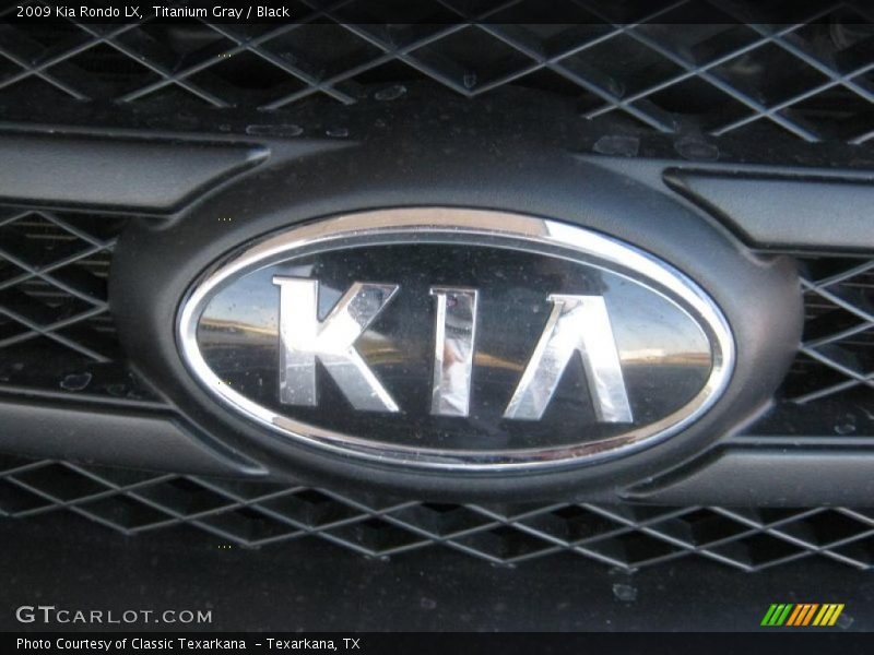 Titanium Gray / Black 2009 Kia Rondo LX