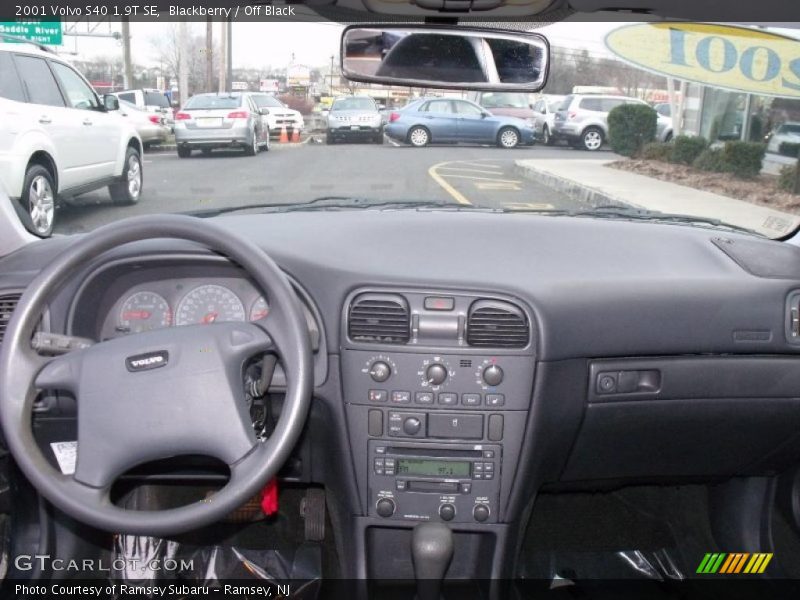 Dashboard of 2001 S40 1.9T SE