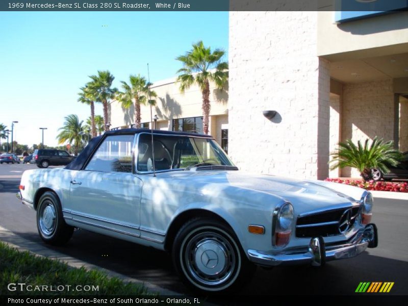 White / Blue 1969 Mercedes-Benz SL Class 280 SL Roadster