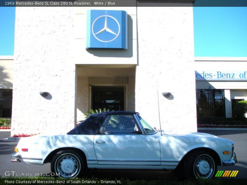 White / Blue 1969 Mercedes-Benz SL Class 280 SL Roadster