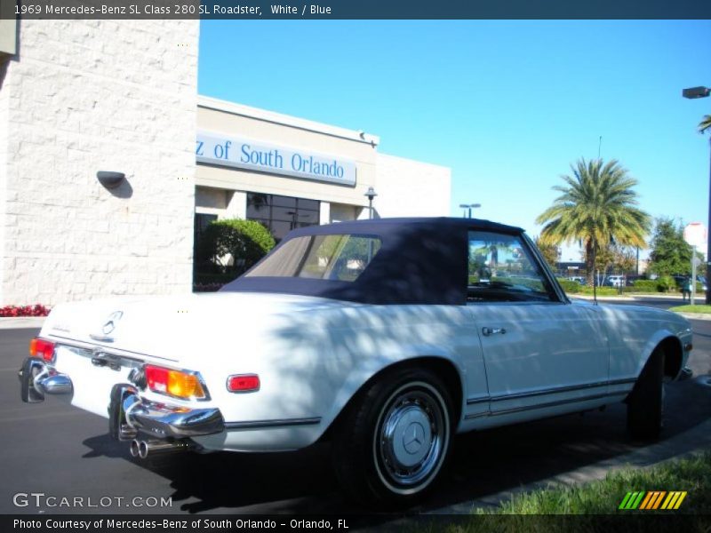White / Blue 1969 Mercedes-Benz SL Class 280 SL Roadster