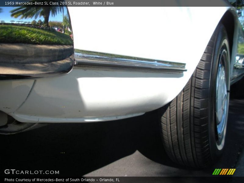 White / Blue 1969 Mercedes-Benz SL Class 280 SL Roadster