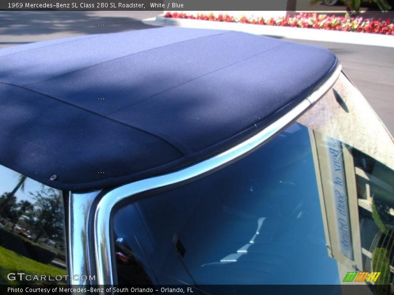 White / Blue 1969 Mercedes-Benz SL Class 280 SL Roadster