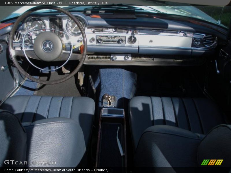 Dashboard of 1969 SL Class 280 SL Roadster