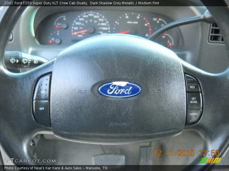 Controls of 2002 F350 Super Duty XLT Crew Cab Dually