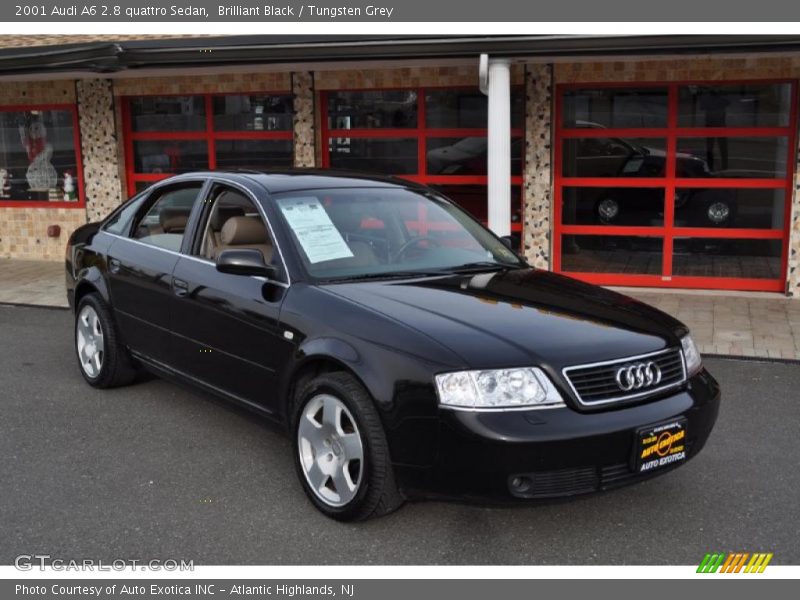 Front 3/4 View of 2001 A6 2.8 quattro Sedan