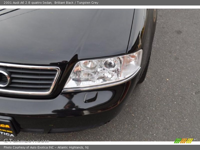 Brilliant Black / Tungsten Grey 2001 Audi A6 2.8 quattro Sedan