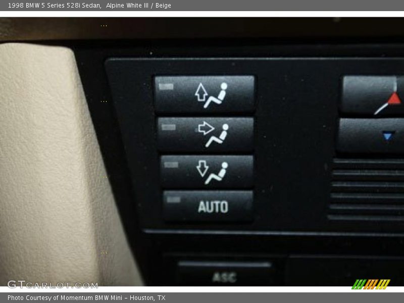 Controls of 1998 5 Series 528i Sedan