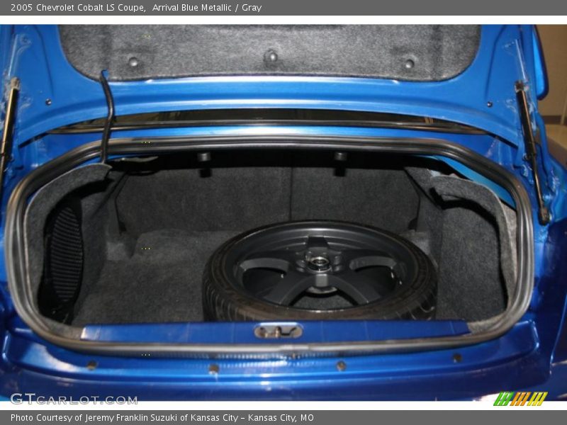 Arrival Blue Metallic / Gray 2005 Chevrolet Cobalt LS Coupe