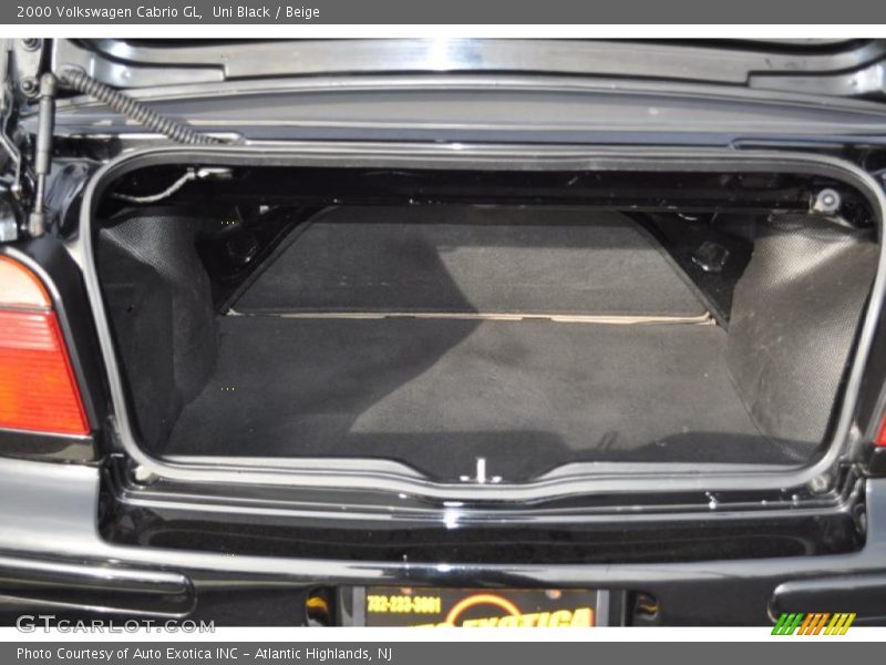  2000 Cabrio GL Trunk