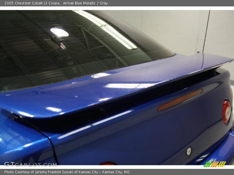 Arrival Blue Metallic / Gray 2005 Chevrolet Cobalt LS Coupe